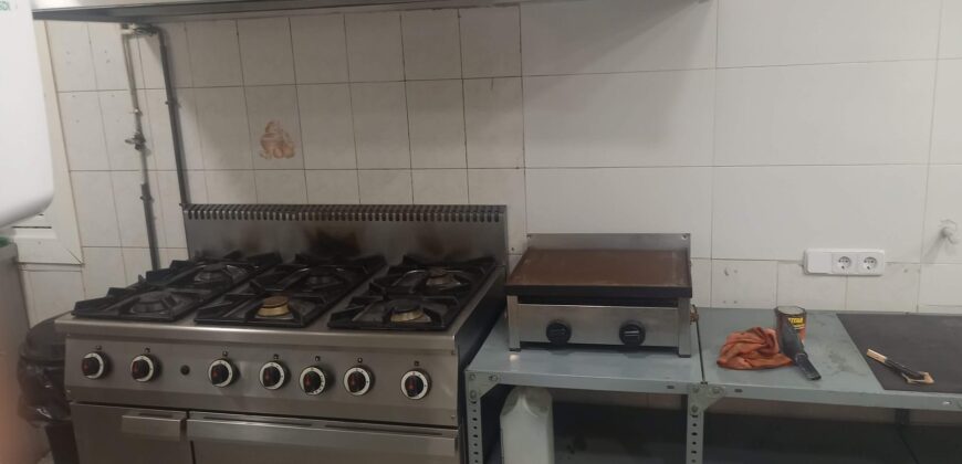 SE VENDE RESTAURANTE r.60020004