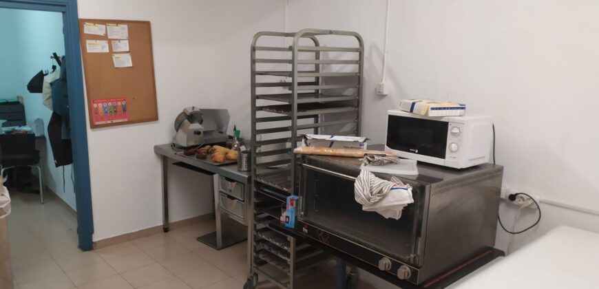 TRASPASO PANADERIA r.80020001