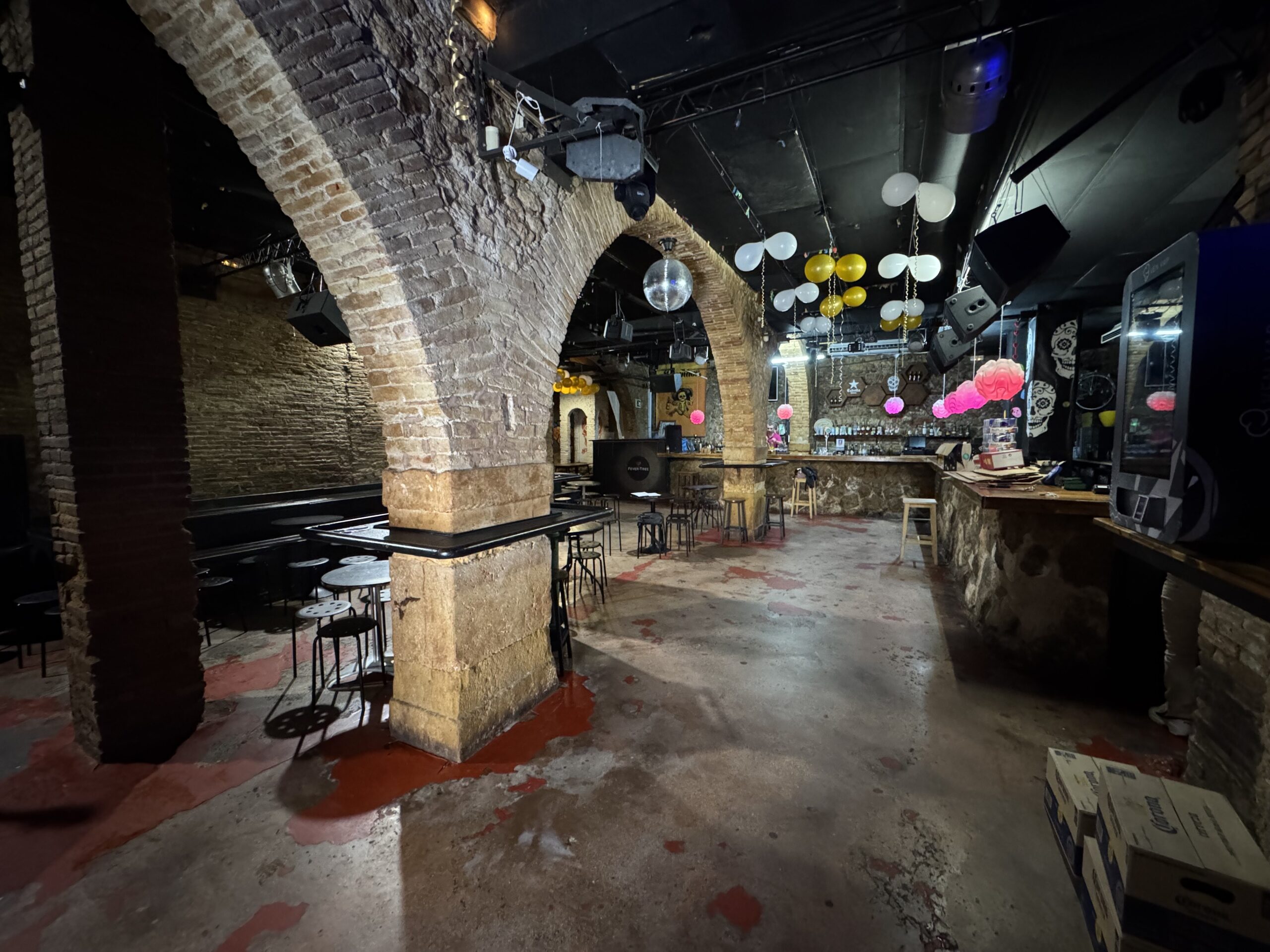 TRASPASO DISCOTECA r.70020006 TRASPASO DISCOTECA r.70020006