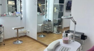 Traspaso centro estética con licencia peluquería.