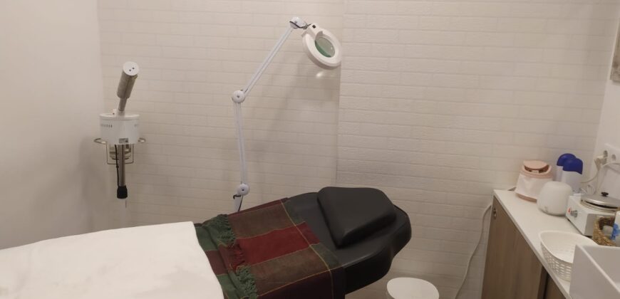 TRASPASO CENTRO ESTETICO r.80020035