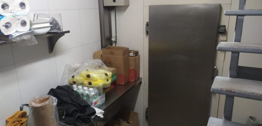 TRASPASO PARADA DE MERCADO COMIDA PARA LLEVAR r.80020042