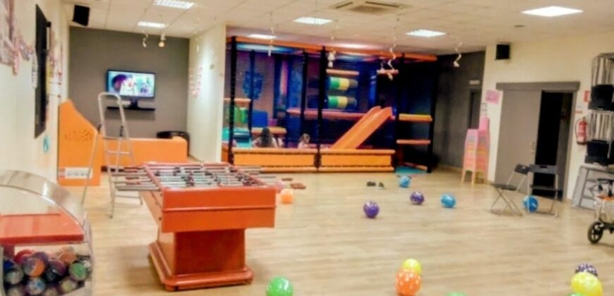 TRASPASO SALA DE EVENTOS r.20021175